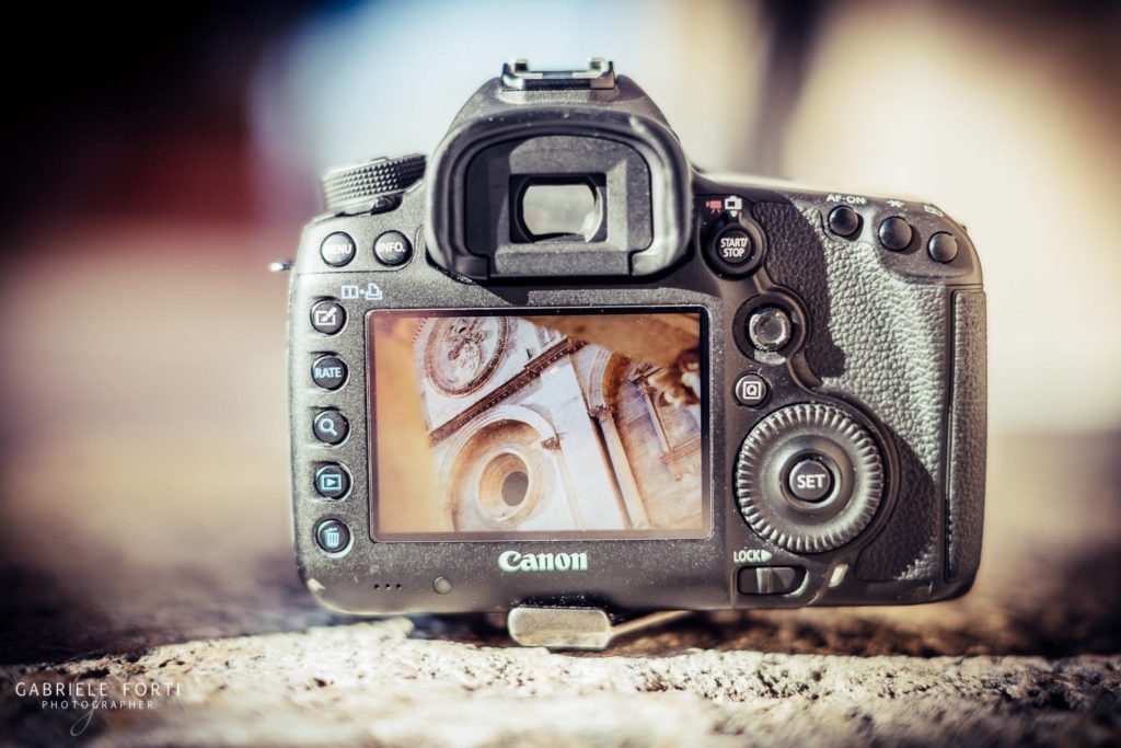 Diventare un fotografo per matrimoni, Come diventare fotografo per matrimoni